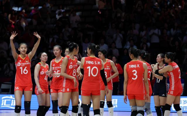 1749398142978054383.jpg (体育)(23)排球——世界女排联赛(中国北京站):中国队不敌土耳其队XxjpseC007384_20250608_PEPFN0A001.jpg