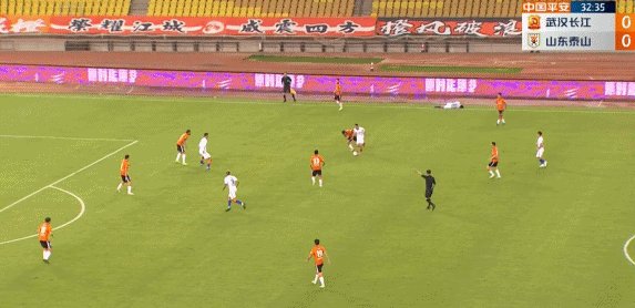 1661603270369009015.gif 郭田雨.gif